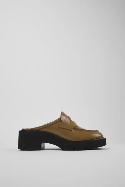 Milah Brown Clogs for Women - Autumn / Winter collection