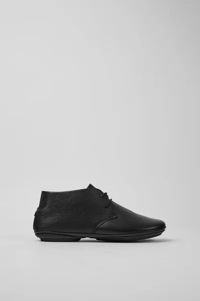Right Black Ankle Boots for Women - Autumn / Winter collection
