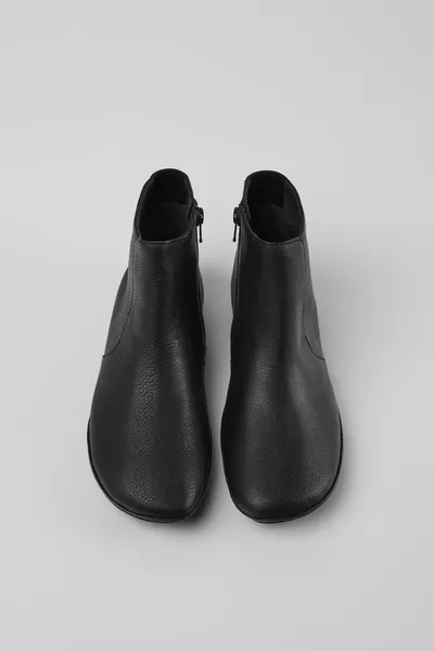 Right Black Ankle Boots for Women - Autumn / Winter collection - Image 3